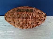 CURIOSITE RARE ANCIEN PANIER EN OSIER EN FORME DE BALLON DE RUGBY