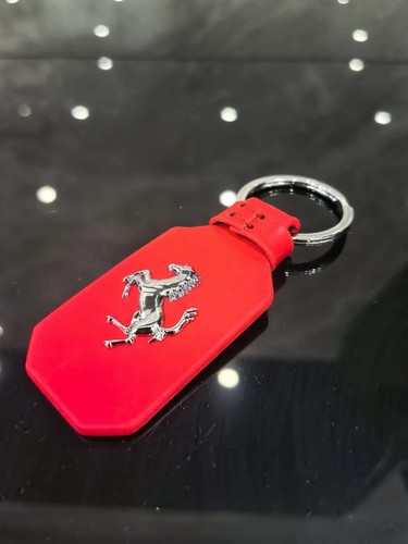 Ferrari rouge porte clés - porte-clés, en