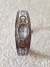 Ladies Bangle Watch, Studio