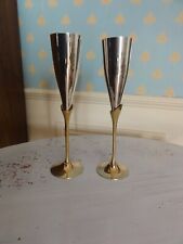 6 Flûtes à champagne en métal argenté et laiton 1970