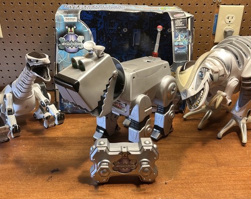 Wowwee roboraptor megabyte - wowwee,