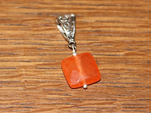 Pendentif pierre semi - pierre,