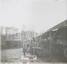 Dépôt de matériel, guerre