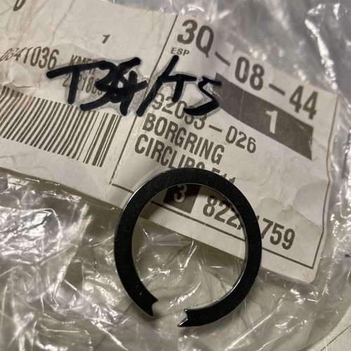 Kawasaki 92033 026 circlips - kawasaki,