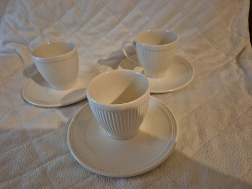 Tasse sous - et,