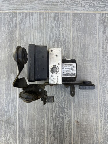 Renault 476606747r pompe - renault,