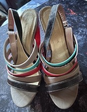 NEUF TRES JOLIES SANDALES 3 SUISSES MULTICOLORES TALONS COMPENSÉS ORIGINAUX T38