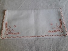 Pochette ancienne brodée pour