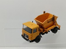 3155- Conrad 1:50 Man F8 Atlas