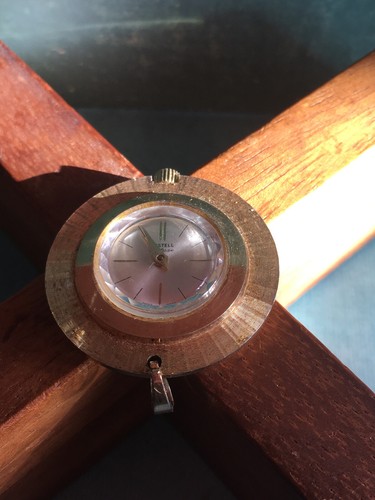 Montre mécanique pendentif - montre,