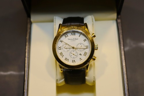 Superbe montre automatique