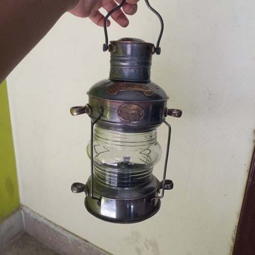 Ancienne lampe pétrole - ancienne,