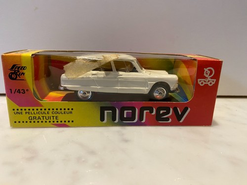 Norev plastque ancienne - plastque,