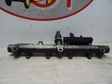 Rampe injection PEUGEOT 406 COUPE 1570A0