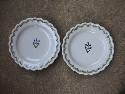 Jolie paire assiettes - d'assiettes, la