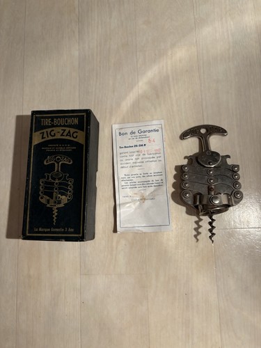 Rare tire bouchon - tire, 54