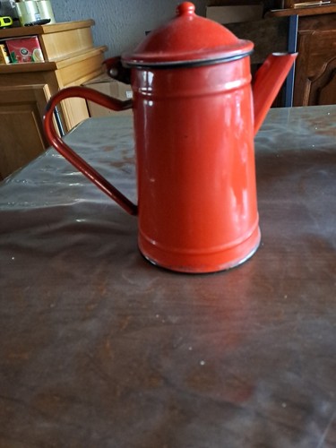 Jolie cafetière tôle - jolie,