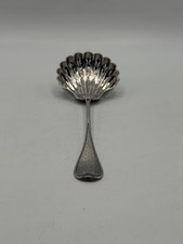 BELLE SAUPOUDREUSE EN ARGENT