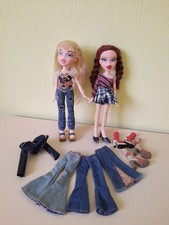 2 Poupees Bratz MGA Entertainment  2001 + Vêtements Et Chaussures 