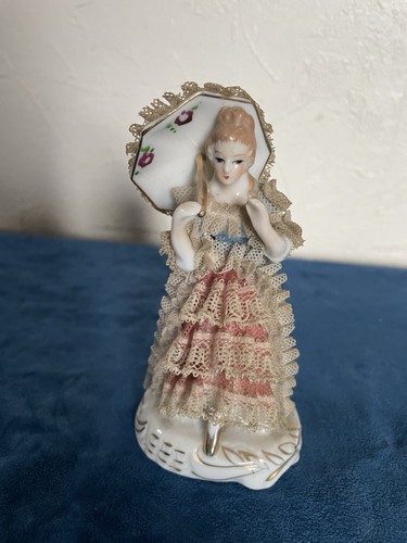 Figurine femme parapluie - figurine, au
