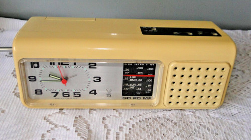Réveil radio ancien jaune - , jaz