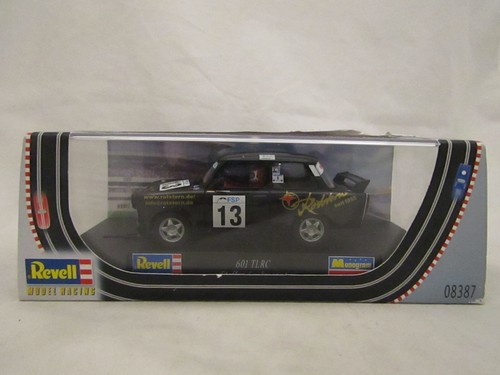 Voiture trabant 601 tlrc - 1/32,