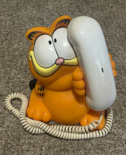Garfield phone holder - w/,
