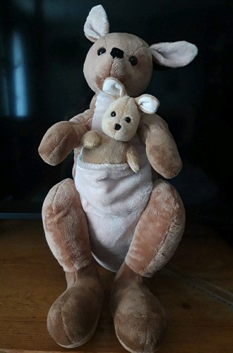 Grande peluche kangourou - grande, et