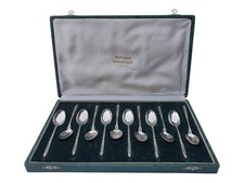 12 Cuillères À Moka Boulenger Donc Avant 1936 Manche À La Russe