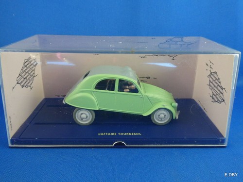 Voiture 2cv verte - voiture, herge