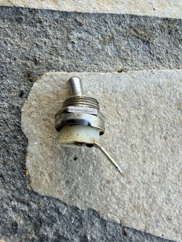 Bouton arrêt allumage - bouton,