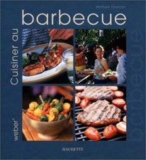 Cuisiner au barbecue - Matthew Drennan - V1966910