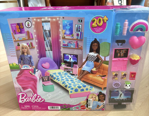 Barbie college dorm - college,