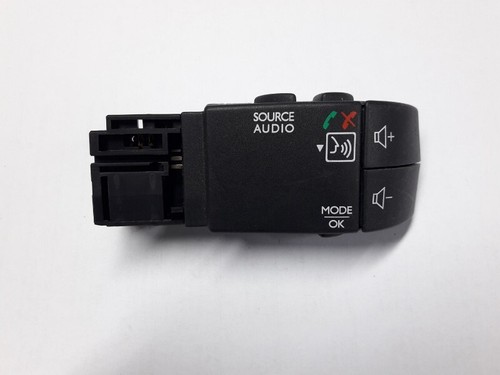 Commande radio volant - de, au
