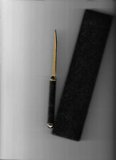 COUPE-PAPIER en métal dans son écrin en velours - COMME NEUF.