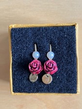 boucles d'oreilles les Néréides avec petites roses et perles