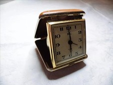 BEAU REVEIL DE VOYAGE