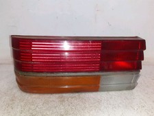 Feu arrière gauche Renault 25 (B29) Liftback 2.1 D,DX (J8S-708) 1987 7701029936