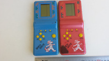 2 anciennes consoles de jeu vintages BRICK GAME non testées.