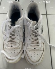 Baskets Nike Air 38,5