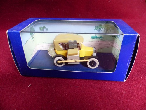 Voiture tintin atlas 3 - tintin,