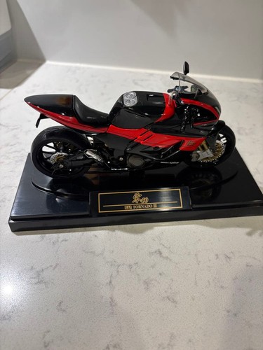 Suzuki gsxr 1000 yoshimura - gsxr-1000,