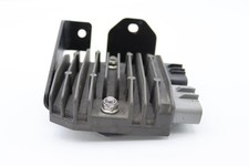 Régulateur TRIUMPH STREET