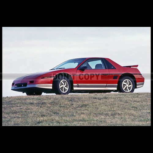 Photo 028408 pontiac fiero - a.028408,