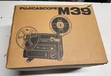 Projecteur Fujicascope 139 dans son carton d'origine avec notice super 8