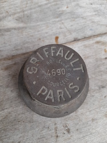 écrou bronze moyeu ancien - Écrou,