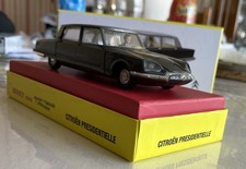 DINKY TOYS #1435 CITROEN DS PRESIDENTIELLE EN BOÎTE SCALE 1/43