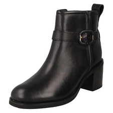 Femmes Clarks Bloc Talon Bottines 'Chamberly Bordure'