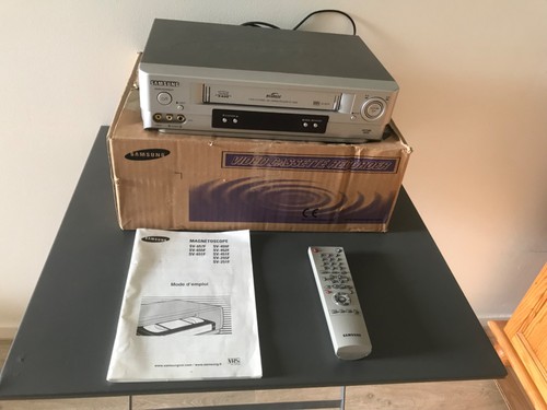 Magnétoscope cassettes - à,
