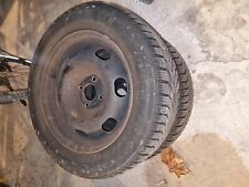 2 pneus neige 215/55/R16 Michelin sur jante